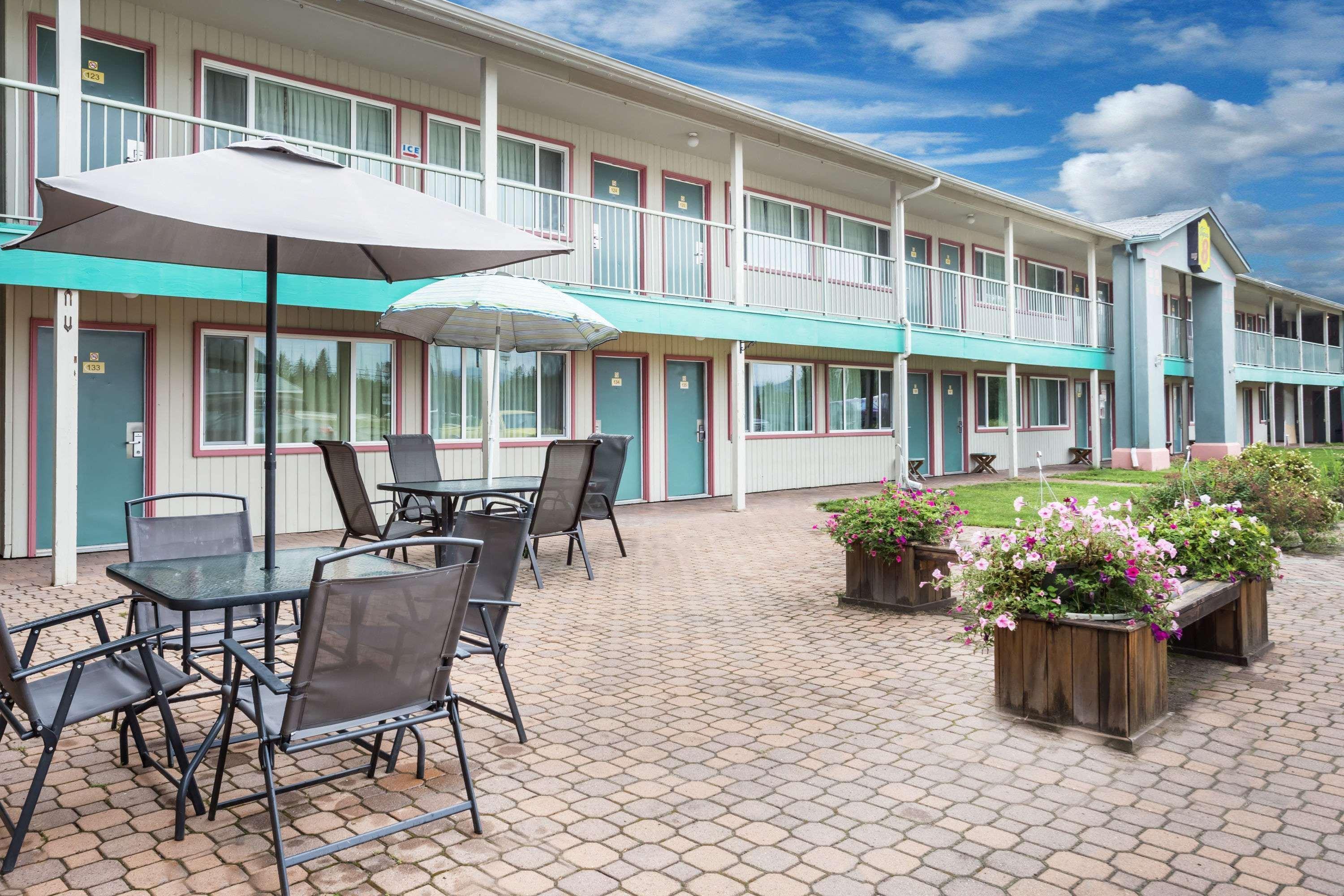 Super 8 By Wyndham Quesnel Bc Hotel Ngoại thất bức ảnh