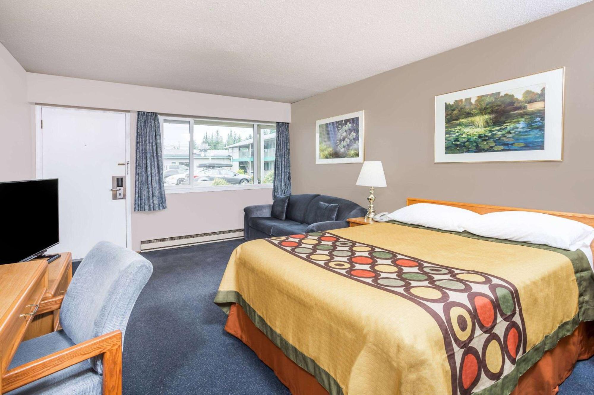 Super 8 By Wyndham Quesnel Bc Hotel Ngoại thất bức ảnh